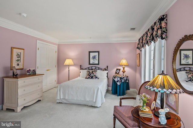 bedroom featuring light carpet, crown molding, and visible vents