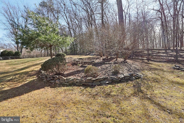 view of yard featuring fence