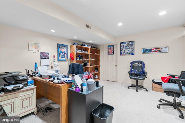 office featuring baseboards, carpet flooring, visible vents, and recessed lighting