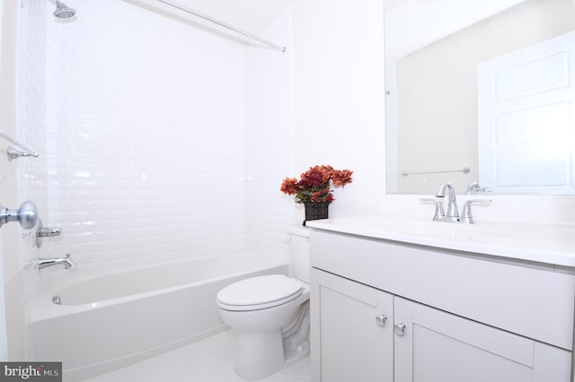 full bath featuring vanity, toilet, and bathing tub / shower combination