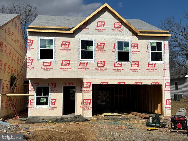 1031 Dianne Dr, Waynesboro, PA 17268 - property in mid-construction with a garage and central air condition unit