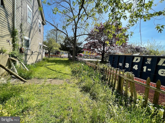 view of yard featuring fence