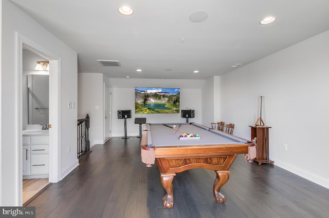 recreation room featuring recessed lighting, dark wood-style flooring, billiards, a sink, and visible vents