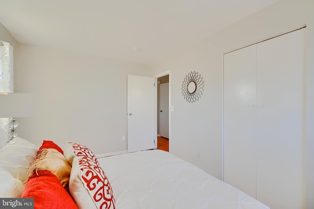 bedroom with a closet