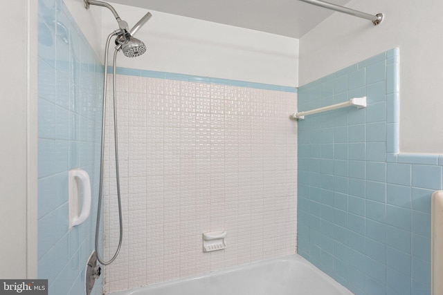 full bathroom featuring shower / washtub combination