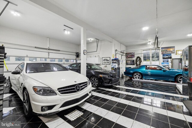 7707 Carlton Pl, Mclean, VA 22102 - view of garage