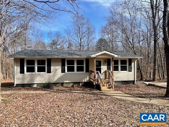 Listing photo 3 for 3666 Green Creek Rd, Schuyler VA 22969