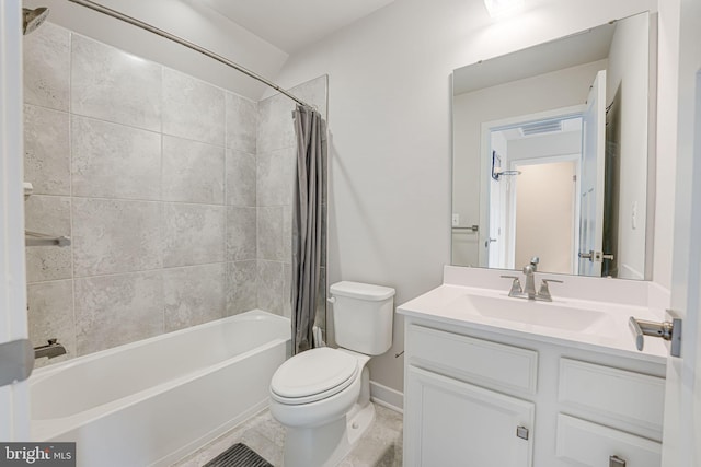 full bathroom featuring toilet, visible vents, shower / bath combo with shower curtain, and vanity