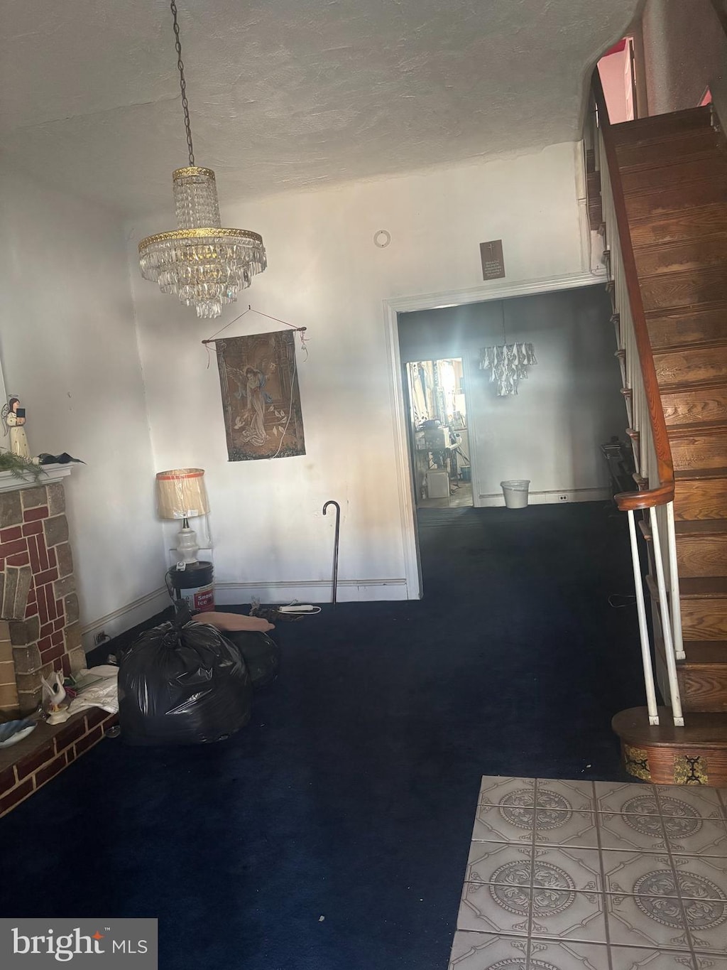 kitchen featuring visible vents and a fireplace