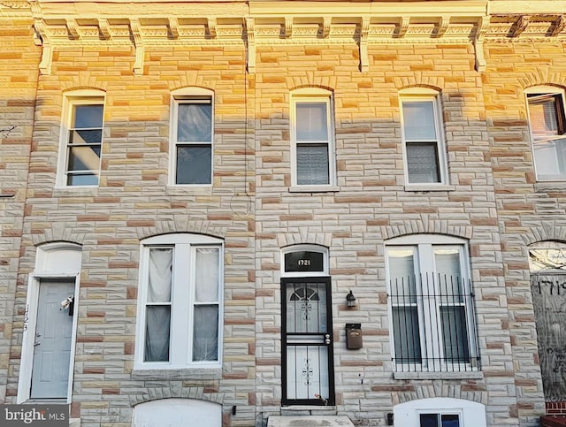 1721 N Bond St, Baltimore MD, 21213, 3 bedrooms, 2.5 baths townhouse for sale