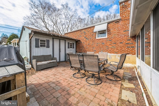 view of patio featuring outdoor dining area