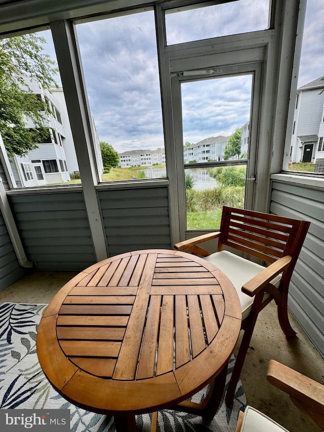 view of sunroom / solarium