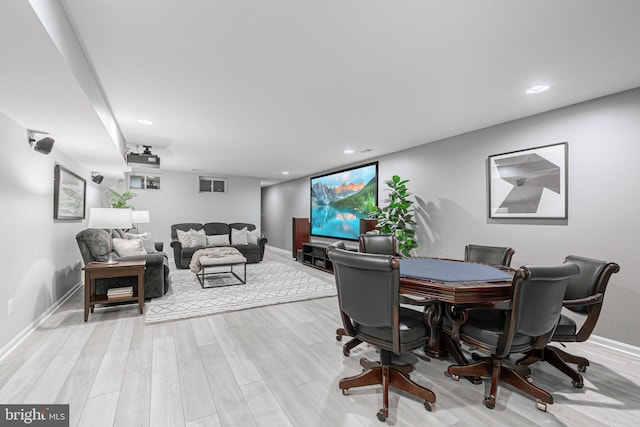 dining room featuring recessed lighting, visible vents, light wood-style flooring, and baseboards