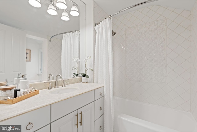506 Ivy Cir, Alexandria, VA 22302 - bathroom with shower / bath combo and vanity