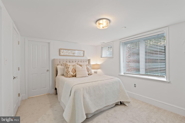 506 Ivy Cir, Alexandria, VA 22302 - carpeted bedroom with baseboards