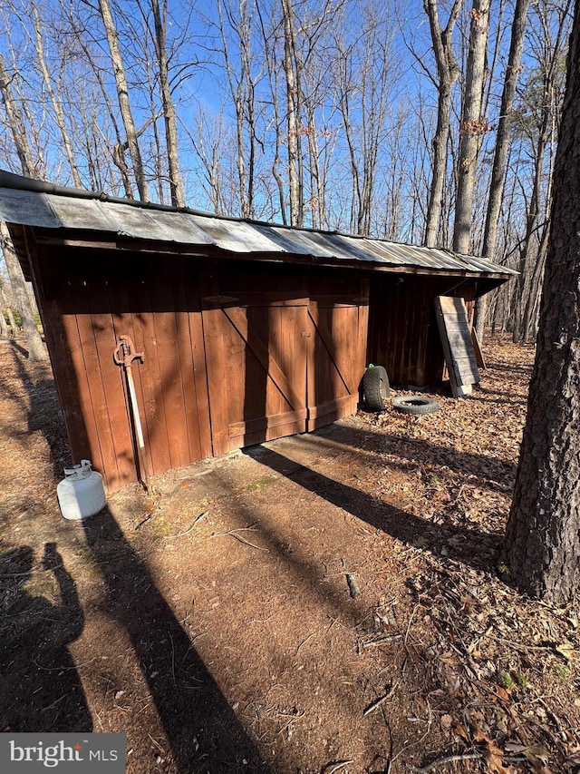 view of outbuilding featuring an outbuilding