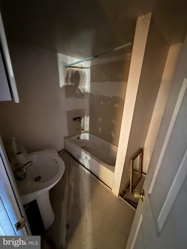 view of full bathroom