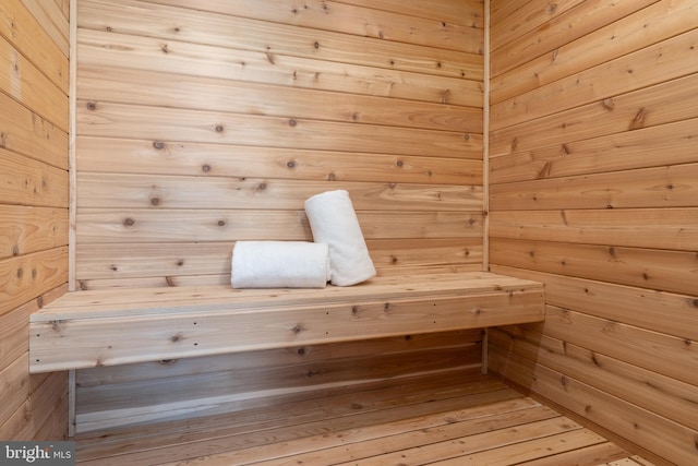 view of sauna / steam room