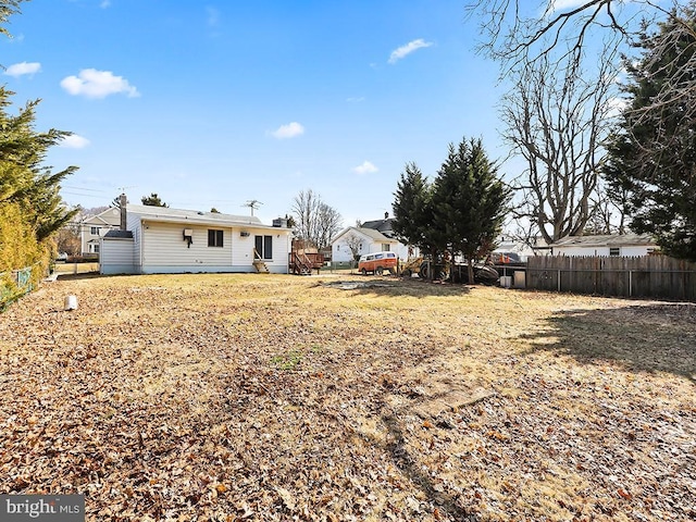 view of yard with fence