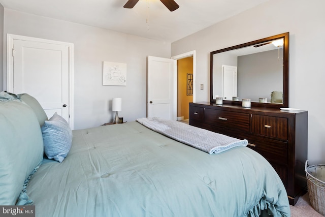 bedroom featuring ceiling fan