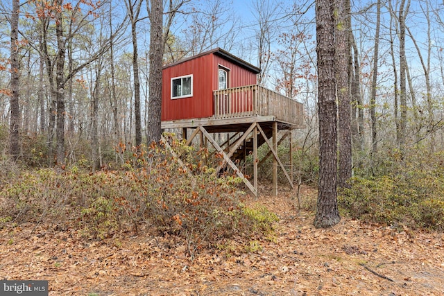 view of outbuilding