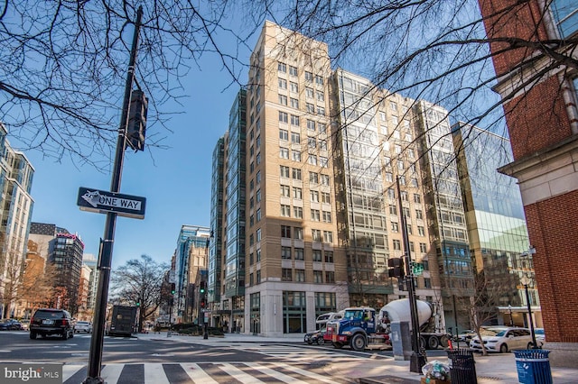 1150 K St NW Unit 1111, Washington, DC 20005 - view of property featuring a view of city