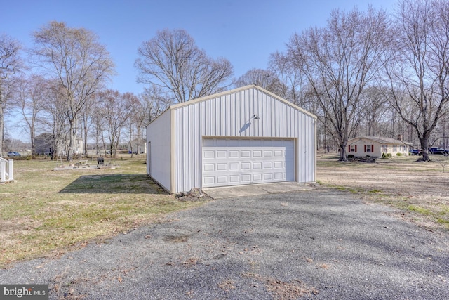 view of detached garage