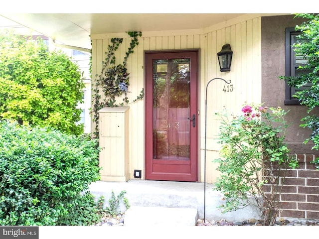 view of entrance to property