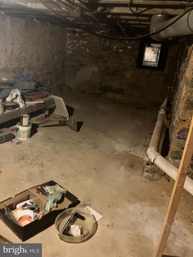 view of unfinished basement