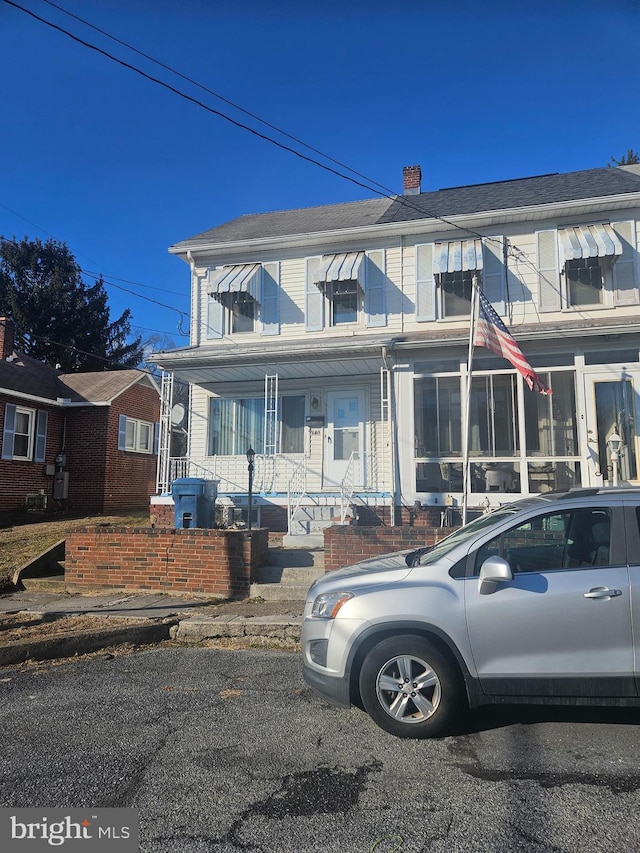 view of front of home