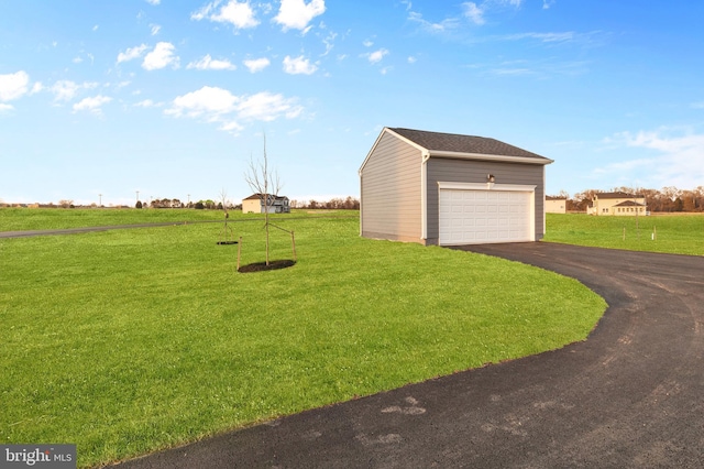 view of detached garage