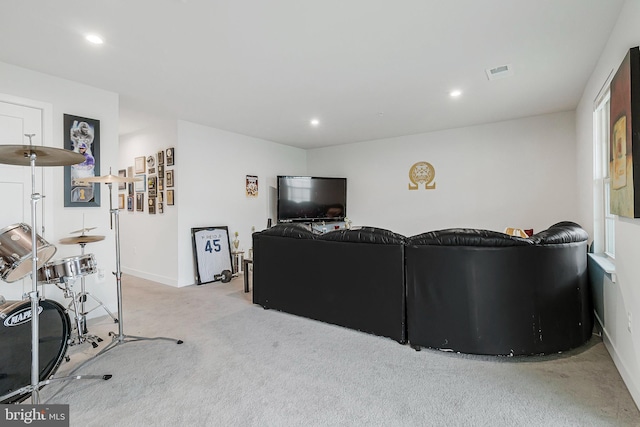 living room featuring recessed lighting, baseboards, visible vents, and carpet flooring