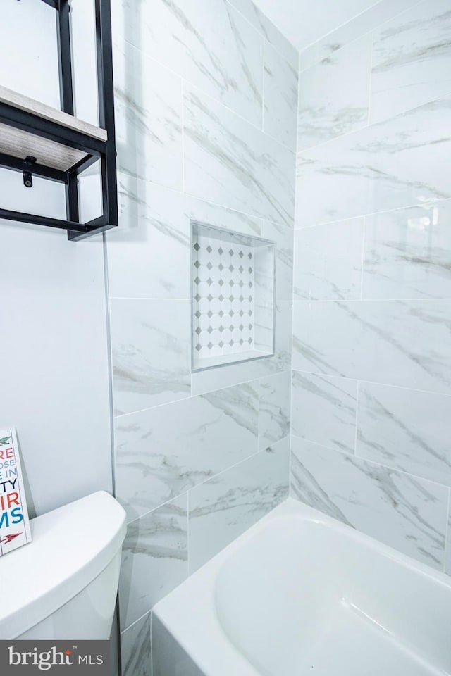 916 Phillip Powers Dr, Laurel, MD 20707 - full bath featuring toilet