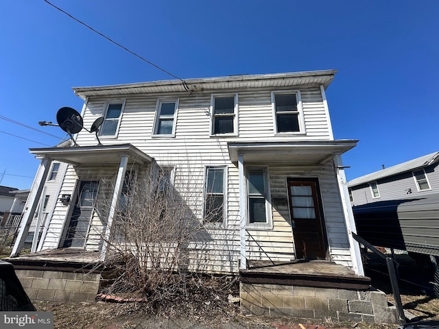 view of front of home