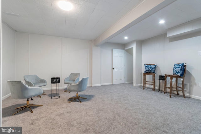 living area featuring baseboards, carpet floors, visible vents, and recessed lighting