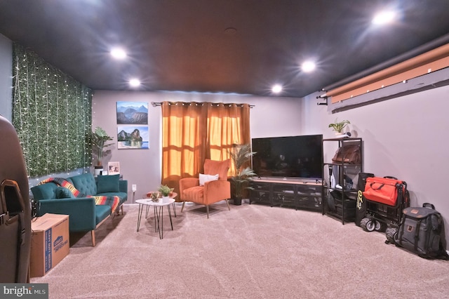 interior space featuring carpet flooring and recessed lighting