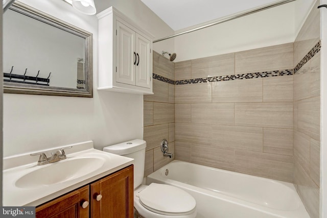 13498 Keytone Rd, Woodbridge, VA 22193 - full bathroom with toilet, vanity, and shower / bathtub combination