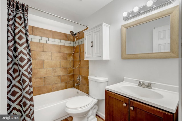 13498 Keytone Rd, Woodbridge, VA 22193 - bathroom with shower / tub combo with curtain, vanity, and toilet