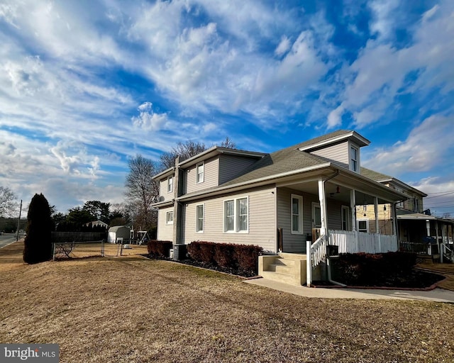 view of front of home featuring a porch