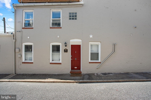 view of townhome / multi-family property