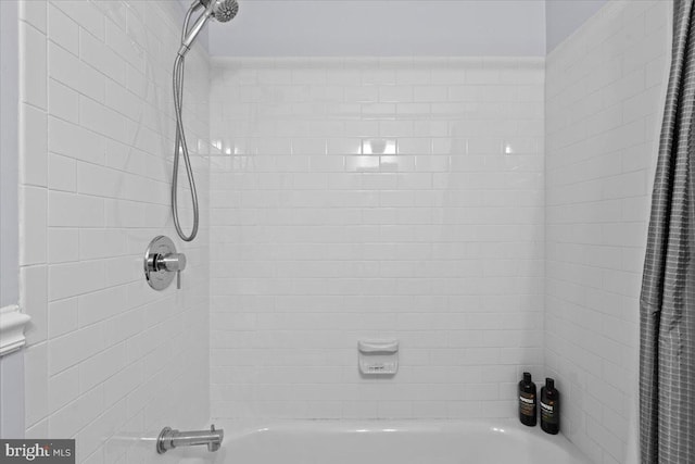 2652 Woodley Pl NW, Washington, DC 20008 - full bathroom with shower / tub combo