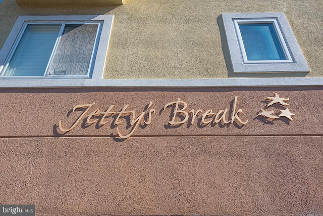 details featuring stucco siding