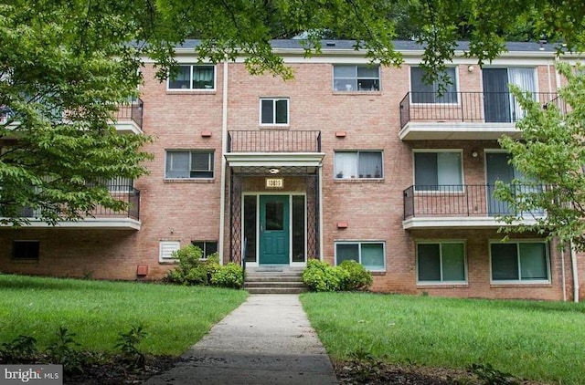 view of building exterior