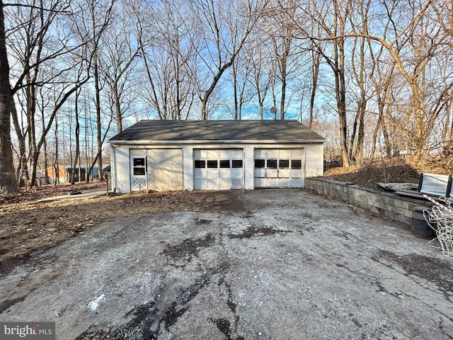 view of detached garage