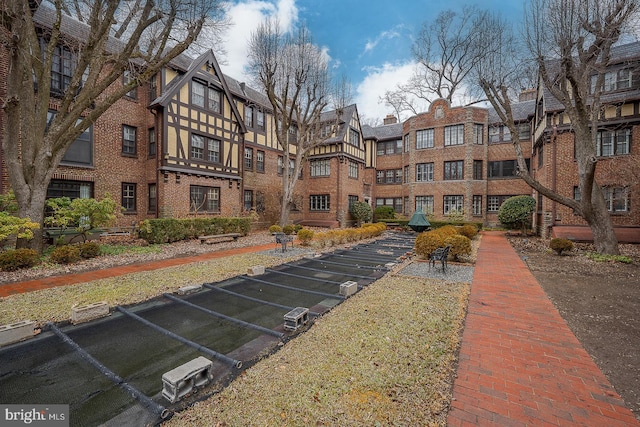 view of property's community featuring a residential view