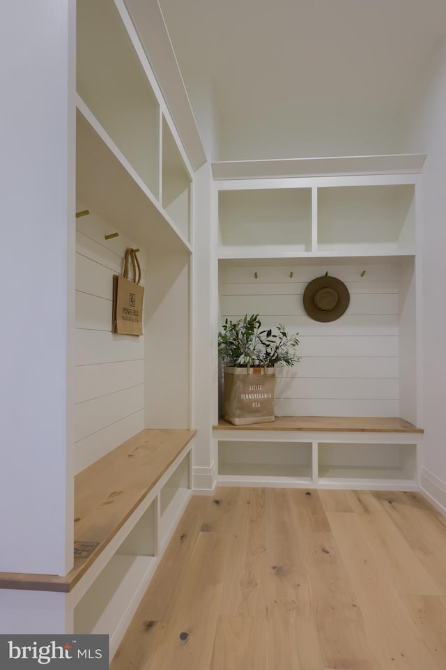 mudroom featuring wood finished floors