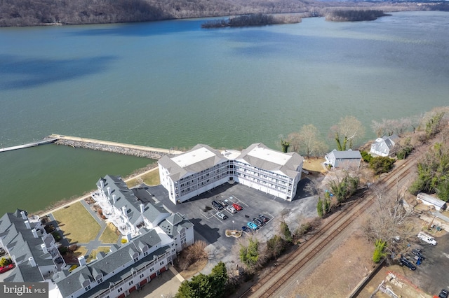 bird's eye view with a water view