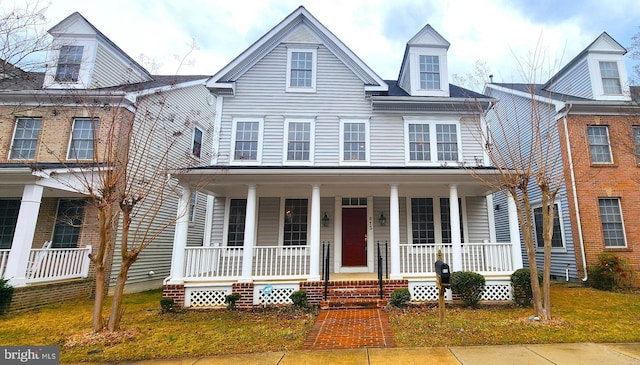 view of front of home featuring a porch