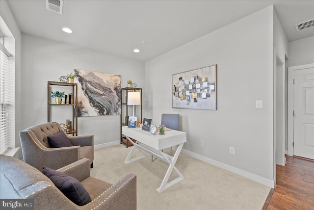 home office featuring recessed lighting, visible vents, and baseboards