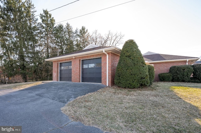 view of detached garage